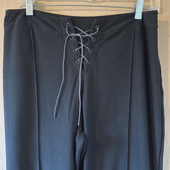 Spirit Women’s Bell Bottoms Black Pants Embroidery On Hem Large - Picture 2 of 14